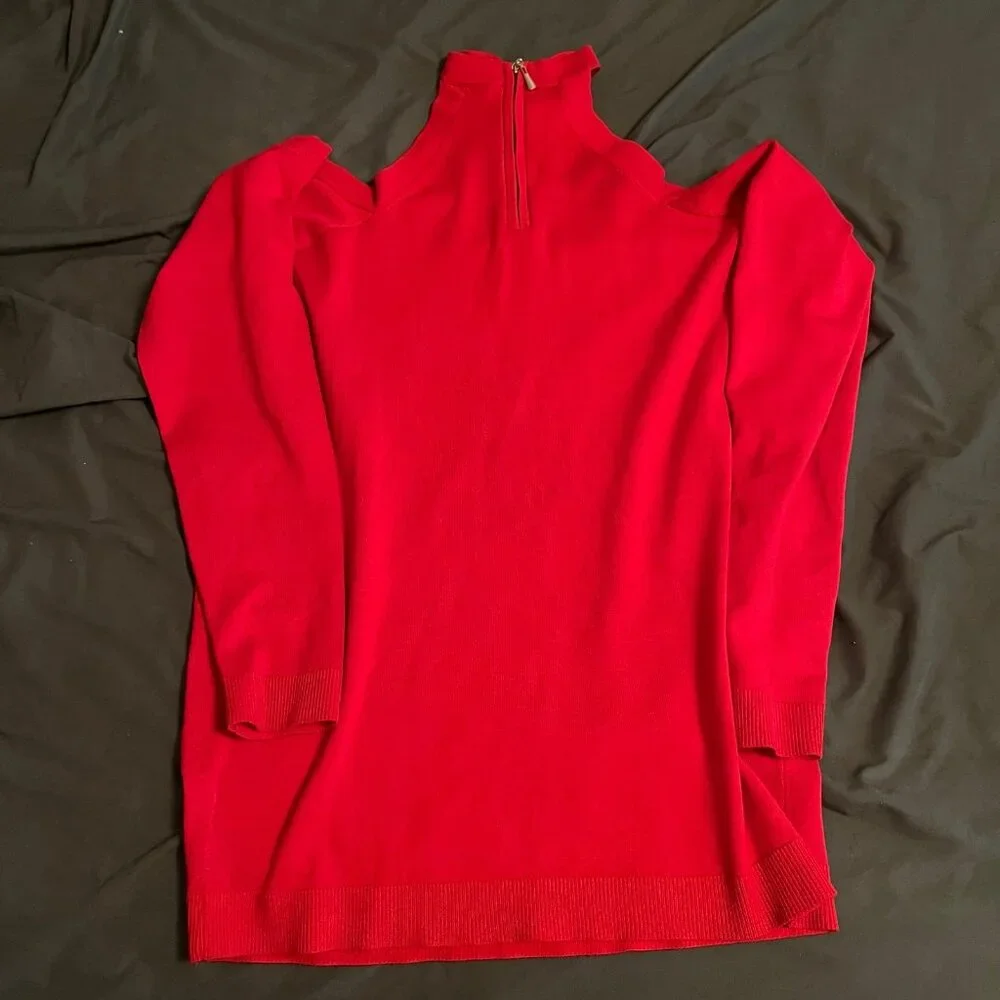 Torrid Size 1 Reddish Orange Pullover Cross Neck Cold Shoulder Sweater - Picture 5 of 8
